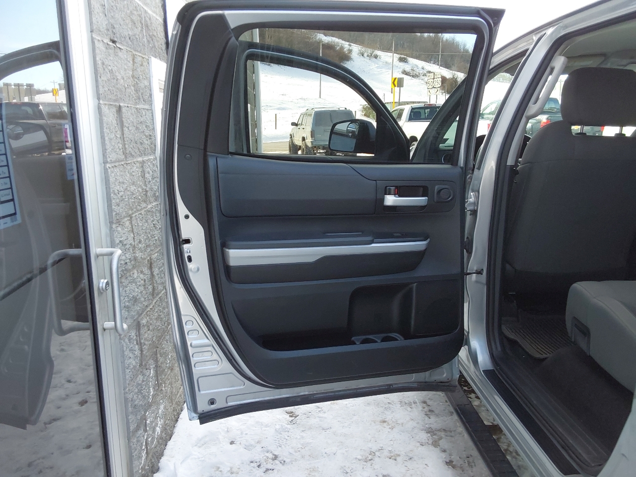 Toyota Tundra 4WD 1794 Edition CrewMax 5.5' Bed 5.7L (Natl) 2018