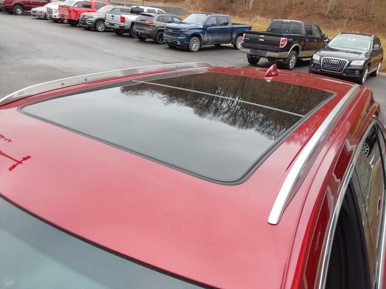 Cadillac XT4 AWD 4dr Premium Luxury 2019