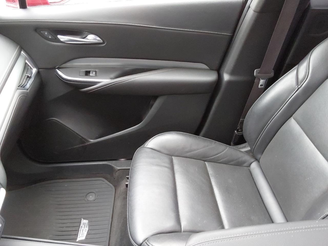 Cadillac XT4 AWD 4dr Premium Luxury 2019