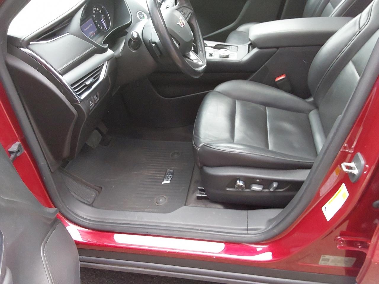 Cadillac XT4 AWD 4dr Premium Luxury 2019