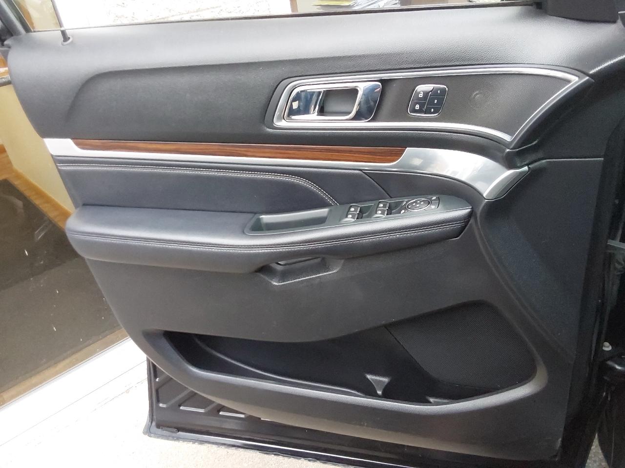 Ford Explorer Limited 4WD 2018