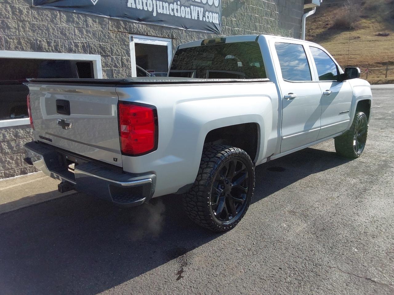 Chevrolet Silverado 1500 4WD Crew Cab 143.5" LT w/1LT 2016