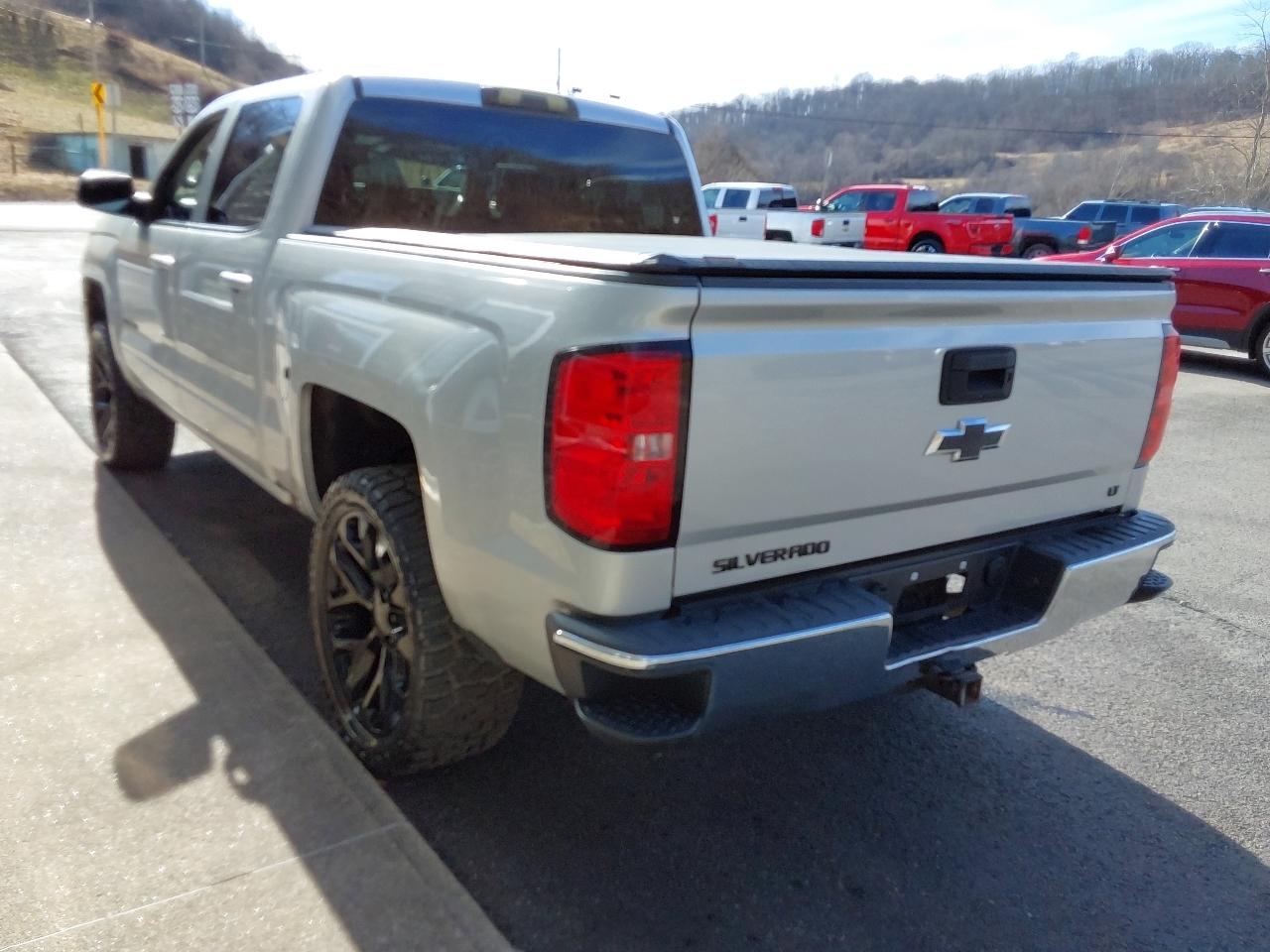 Chevrolet Silverado 1500 4WD Crew Cab 143.5" LT w/1LT 2016