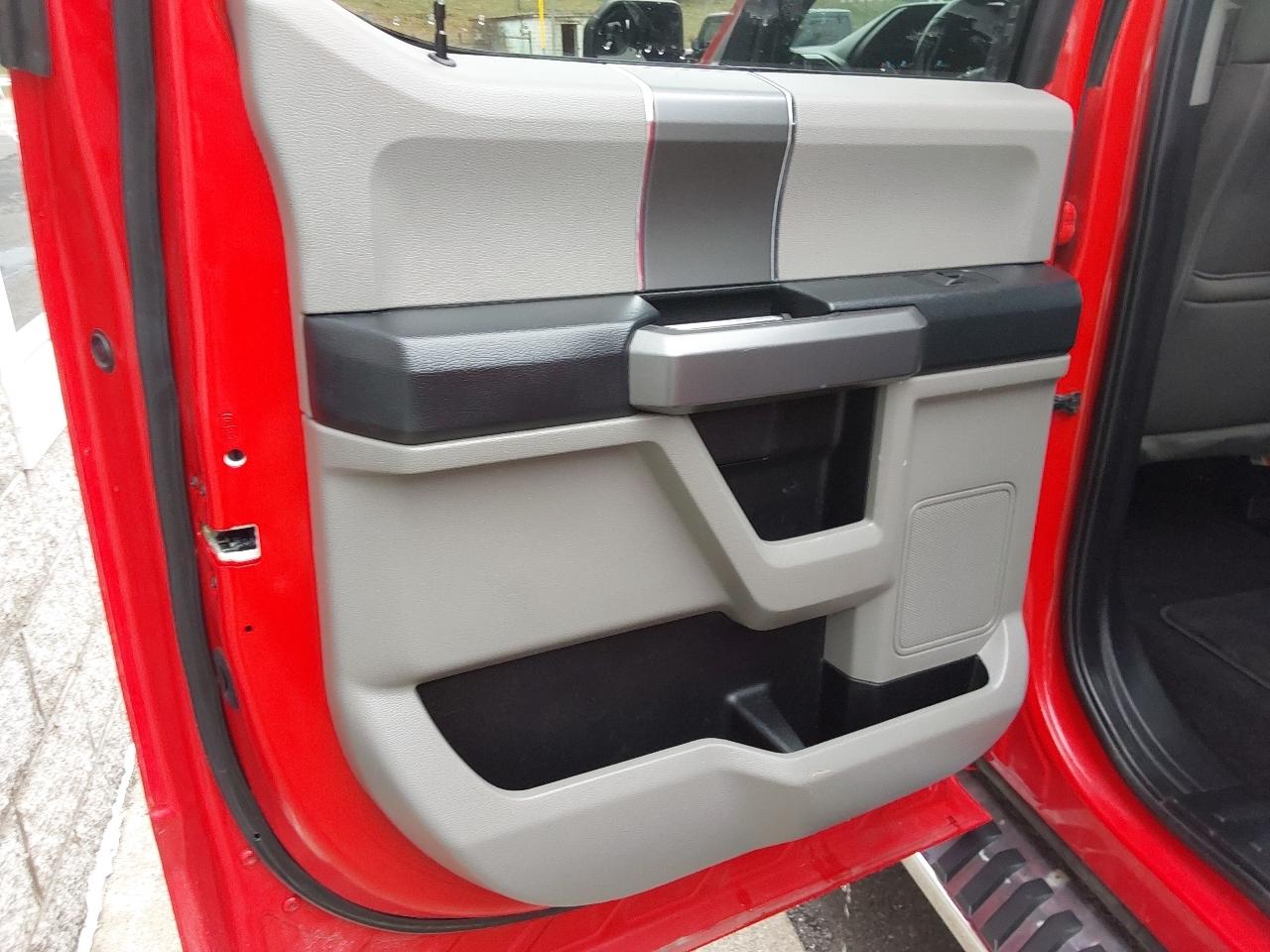 Ford F-150 FX4 SuperCrew 5.5-ft. Bed 4WD 2019