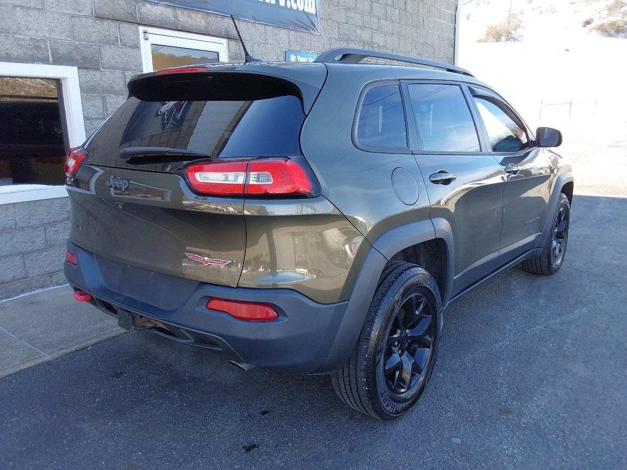 Jeep Cherokee 4WD 4dr Trailhawk 2015