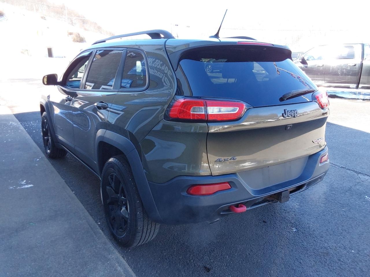 Jeep Cherokee 4WD 4dr Trailhawk 2015