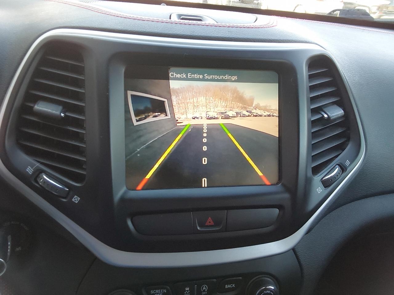 Jeep Cherokee 4WD 4dr Trailhawk 2015