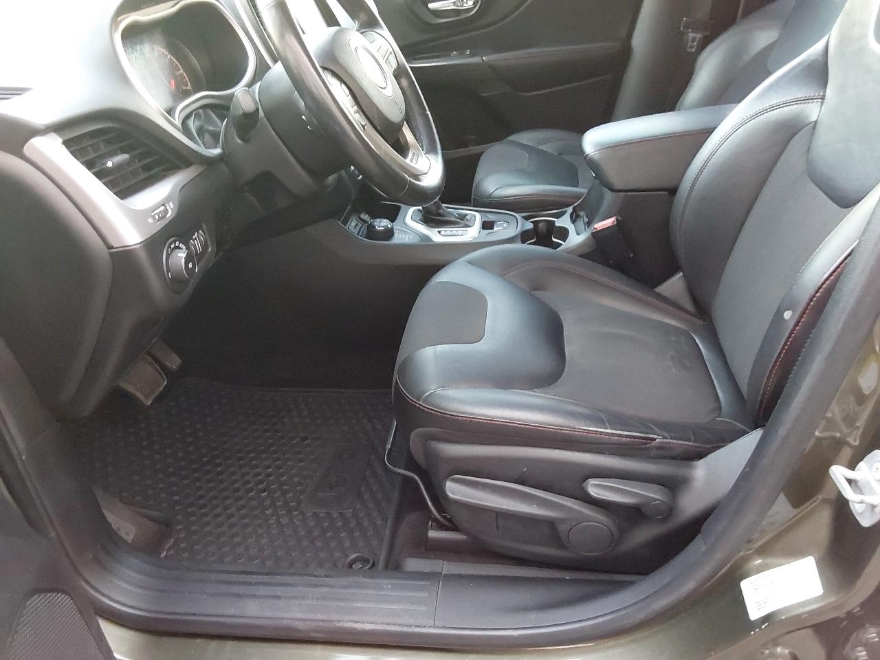 Jeep Cherokee 4WD 4dr Trailhawk 2015