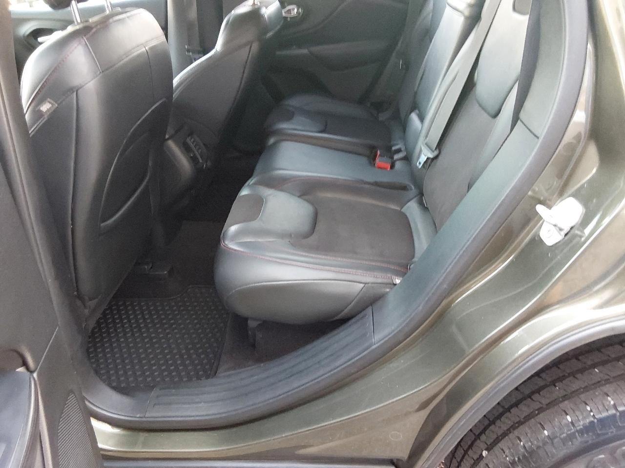 Jeep Cherokee 4WD 4dr Trailhawk 2015