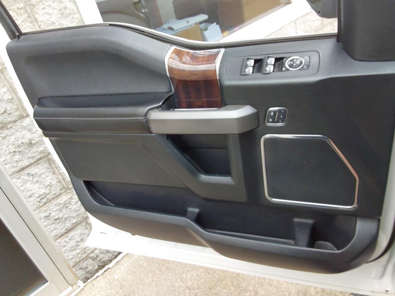 Ford F-150 4WD SuperCrew 145" Platinum 2016