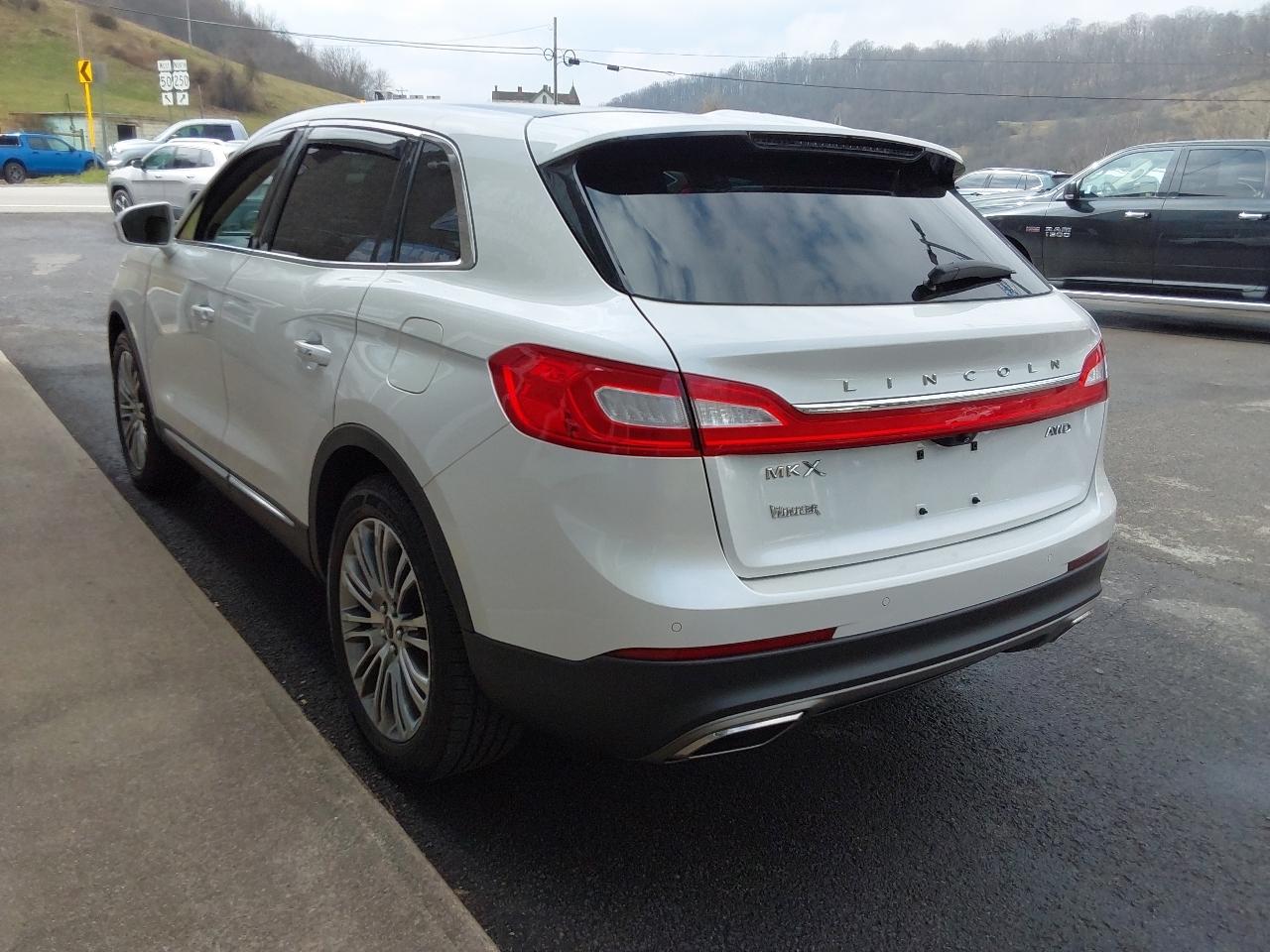 Lincoln MKX AWD 4dr Reserve 2016