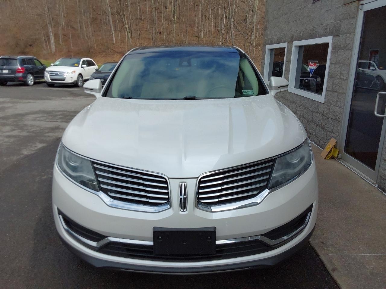 Lincoln MKX AWD 4dr Reserve 2016