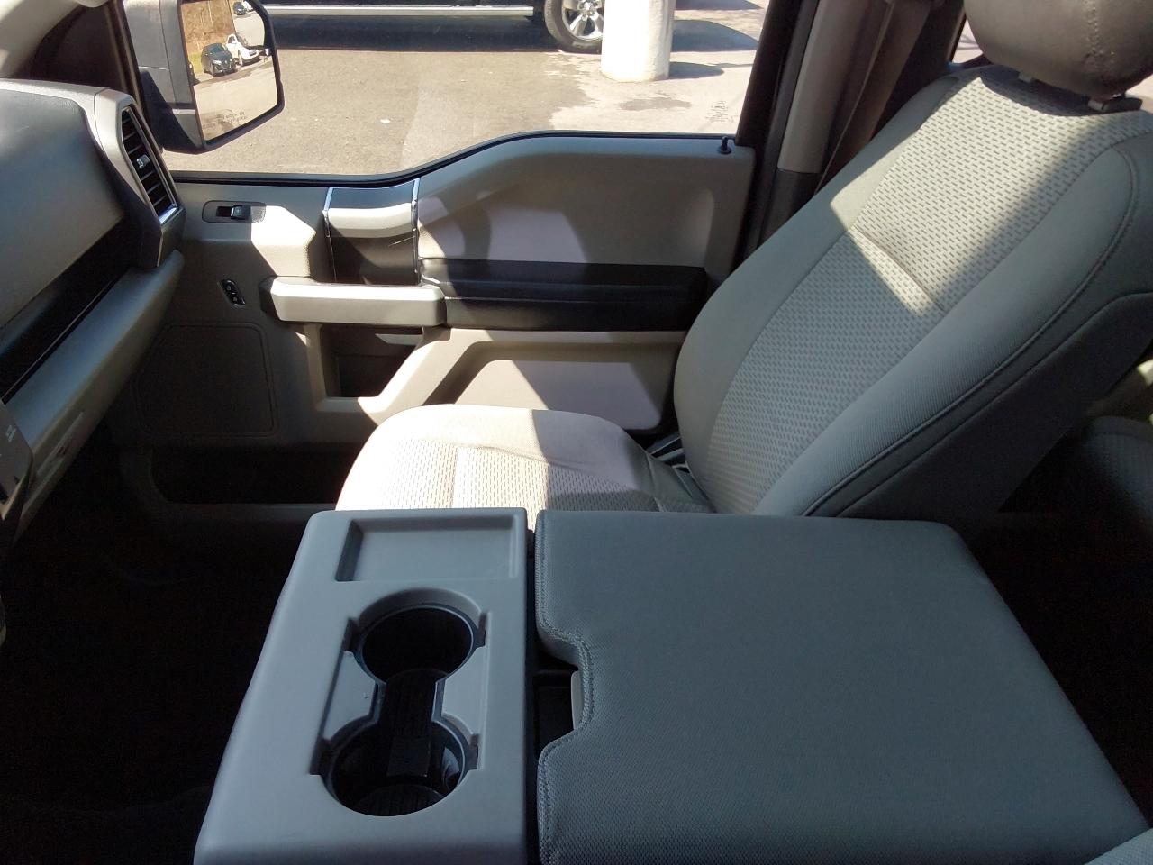 Ford F-150 4WD SuperCrew 145" XLT 2016