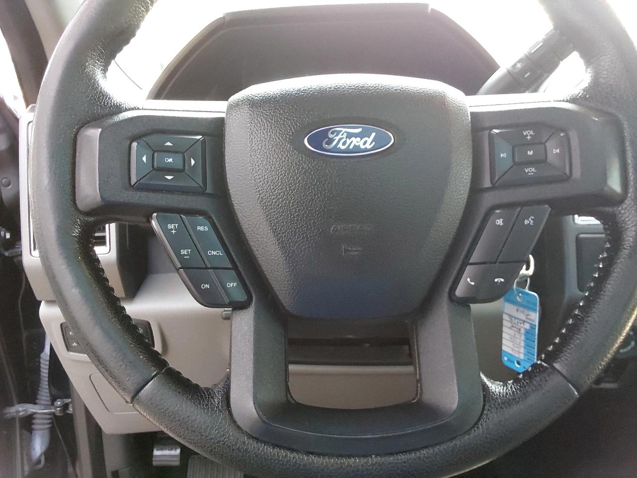 Ford F-150 4WD SuperCrew 145" XLT 2016