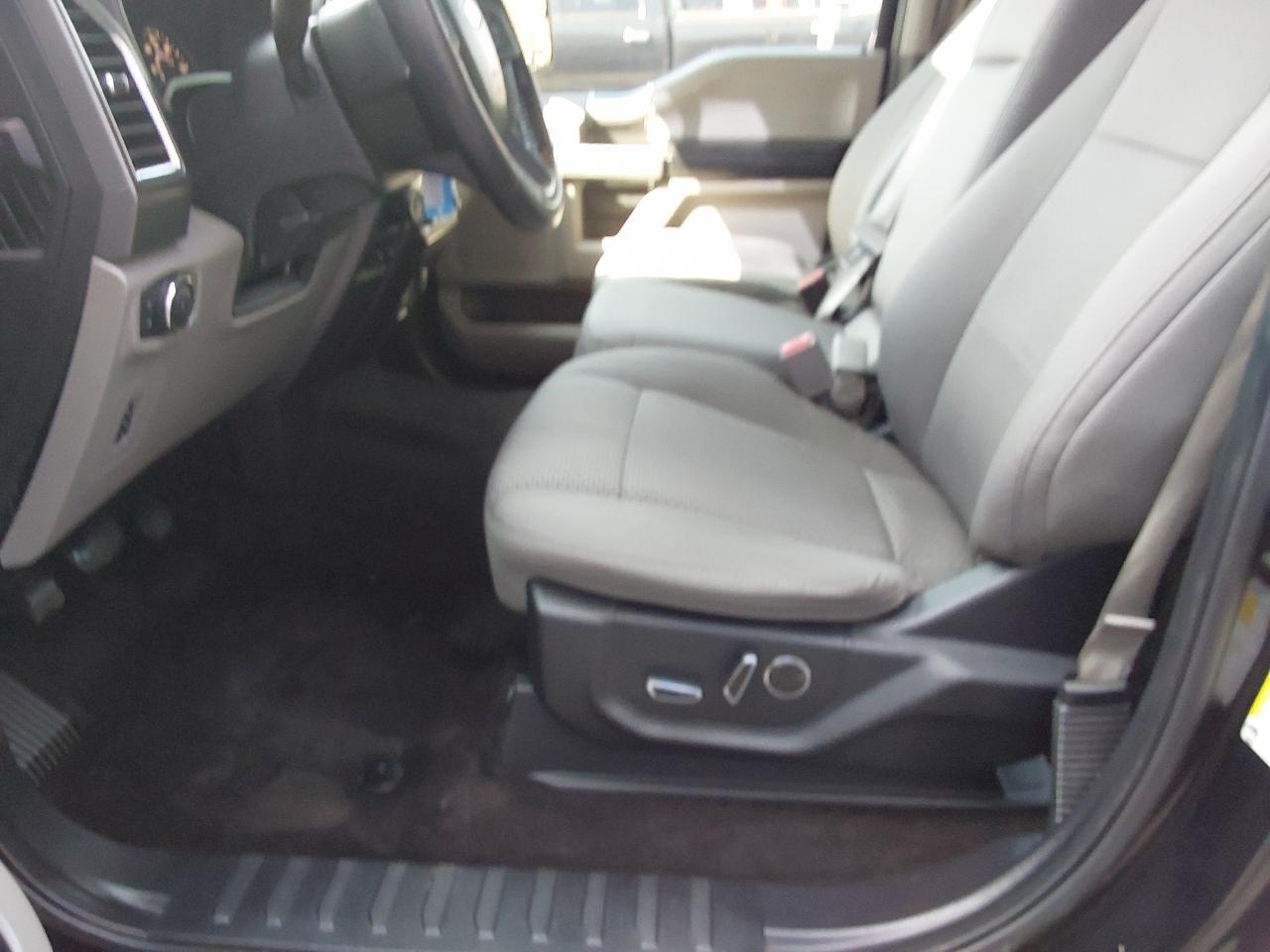 Ford F-150 4WD SuperCrew 145" XLT 2016