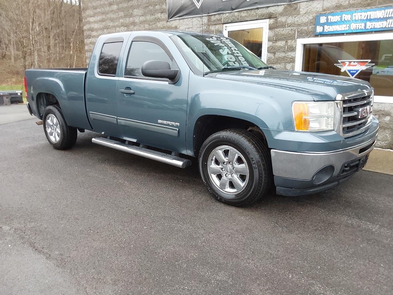 GMC Sierra 1500 4WD Ext Cab 143.5" SLE 2013