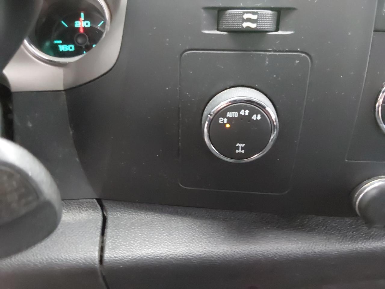 GMC Sierra 1500 4WD Ext Cab 143.5" SLE 2013