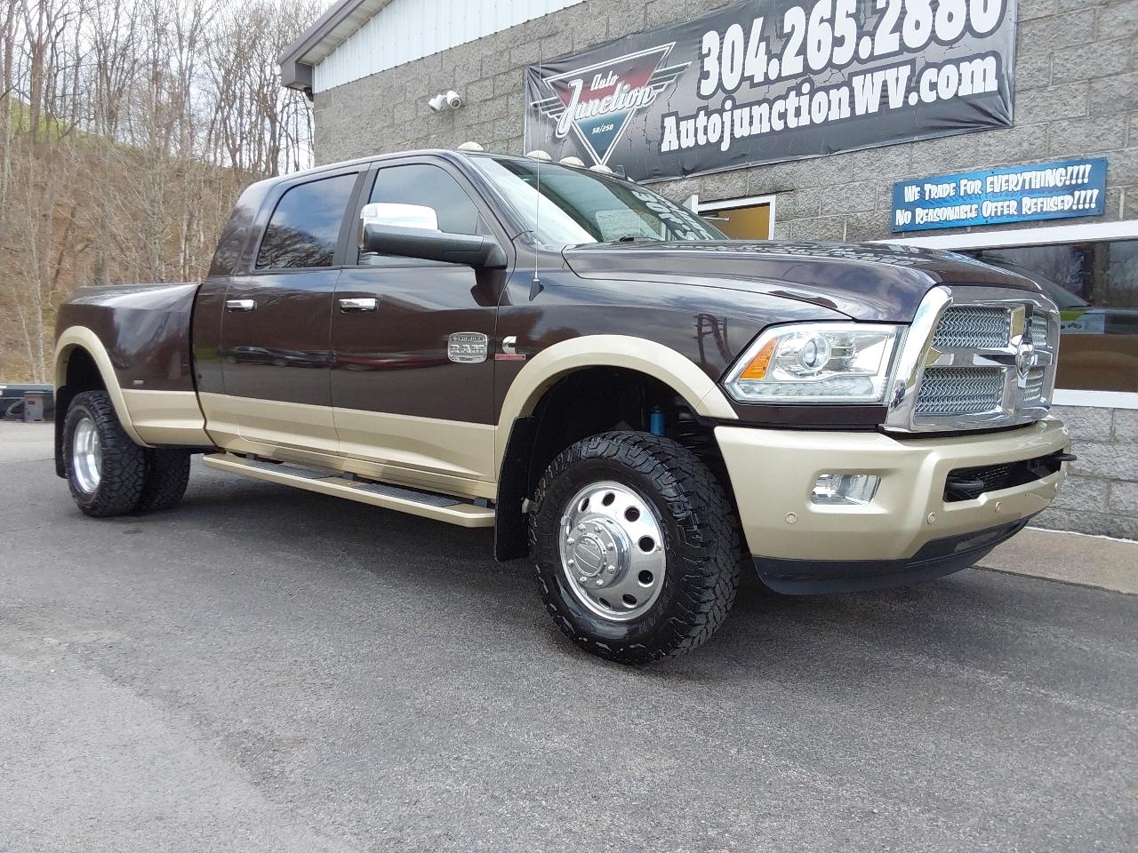 RAM 3500 4WD Mega Cab 160.5" Longhorn 2016