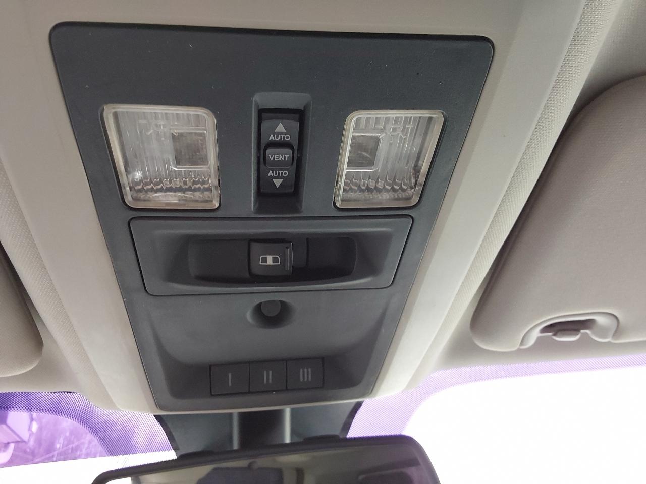 RAM 3500 4WD Mega Cab 160.5" Longhorn 2016