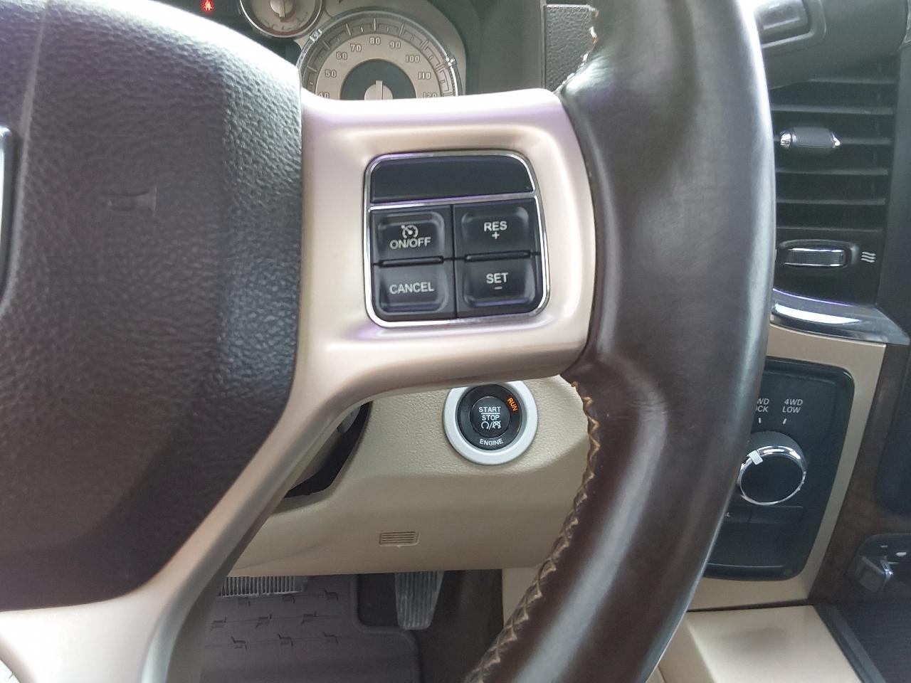 RAM 3500 4WD Mega Cab 160.5" Longhorn 2016