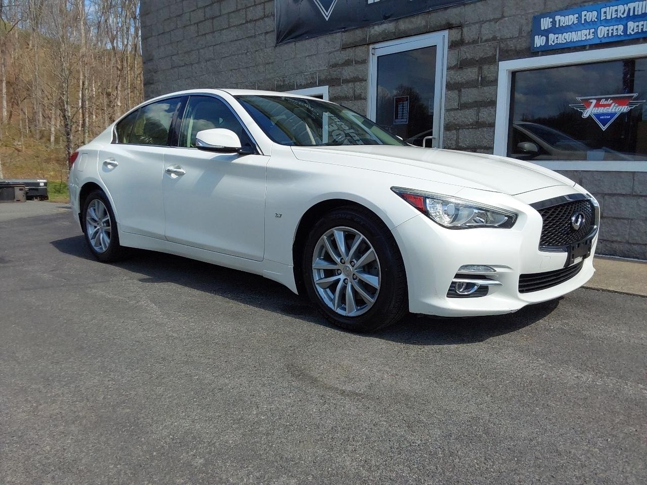 Infiniti Q50 4dr Sdn Premium AWD 2015