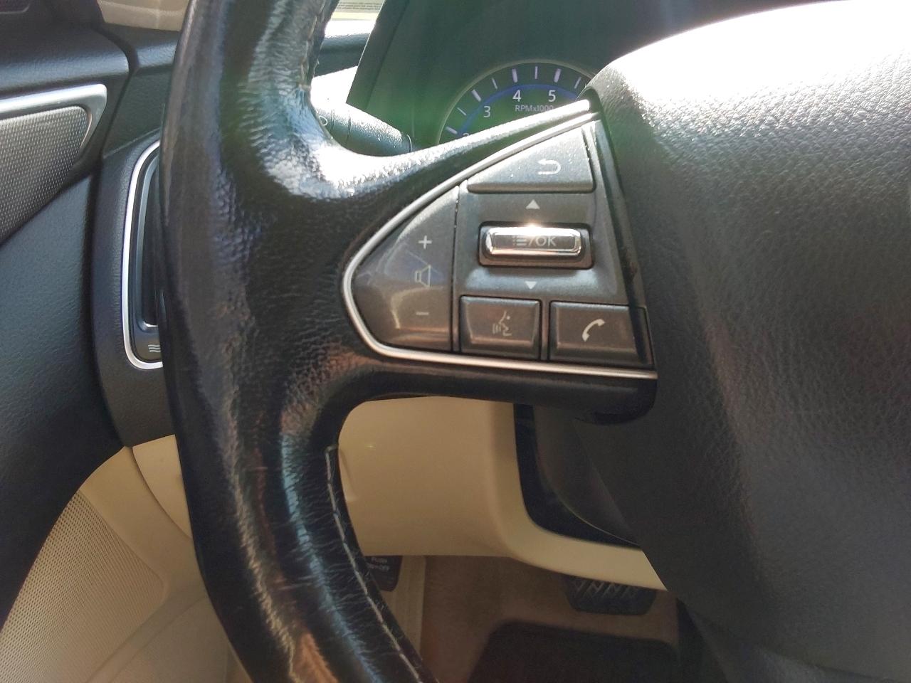 Infiniti Q50 4dr Sdn Premium AWD 2015