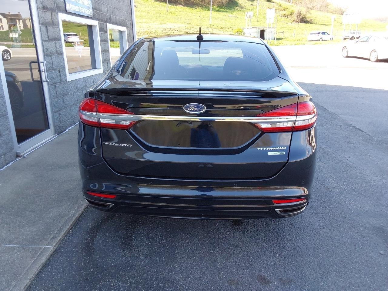Ford Fusion Titanium AWD 2017