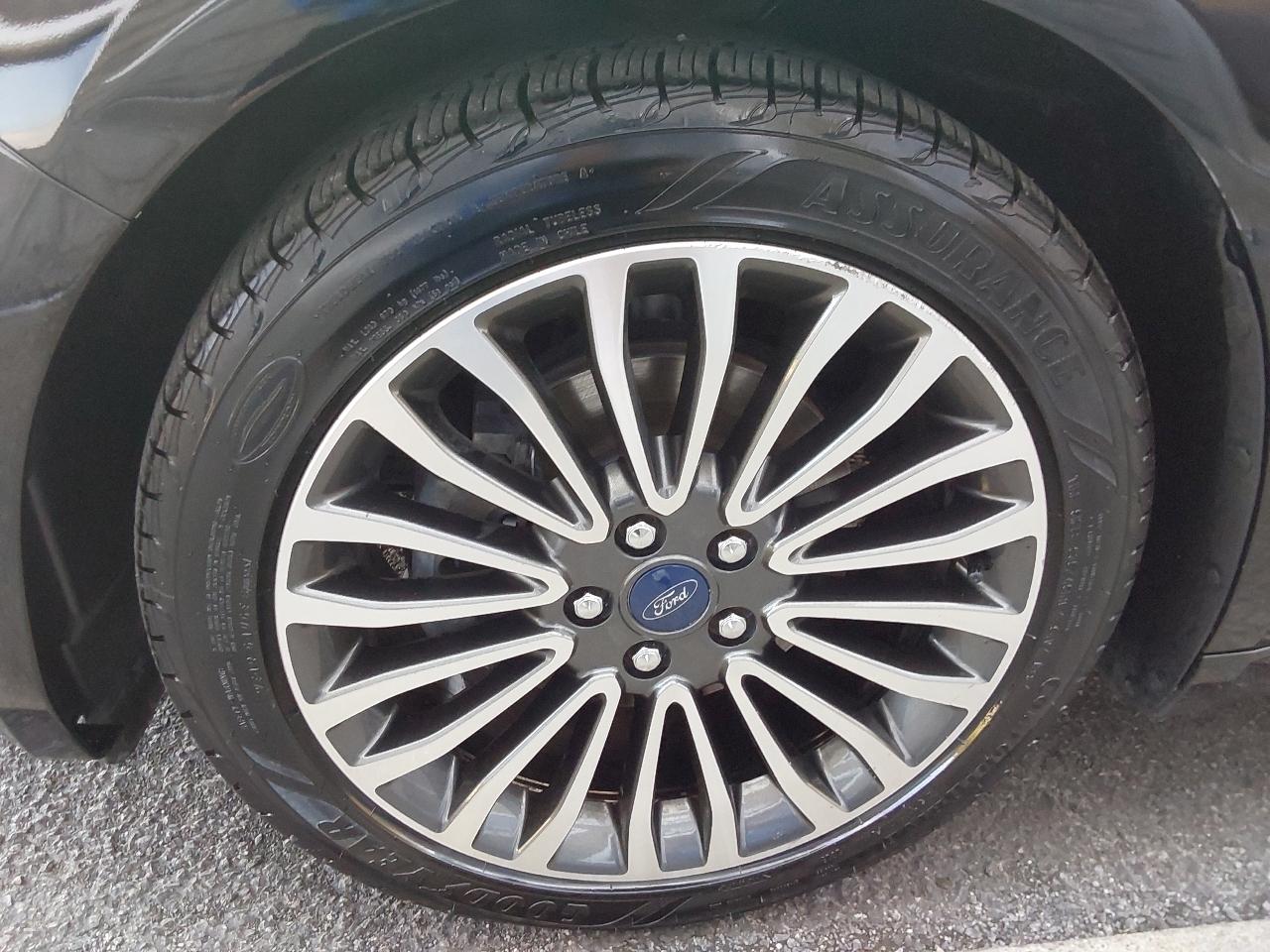 Ford Fusion Titanium AWD 2017