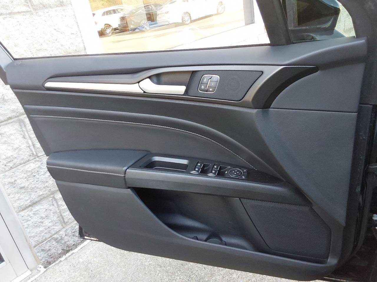 Ford Fusion Titanium AWD 2017