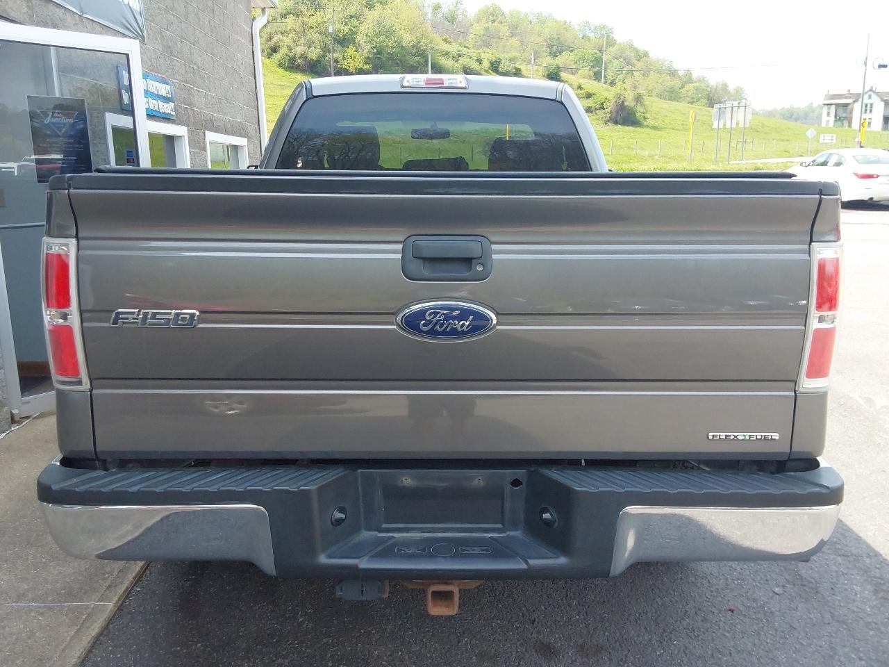 Ford F-150 2WD Reg Cab 126" XLT 2013