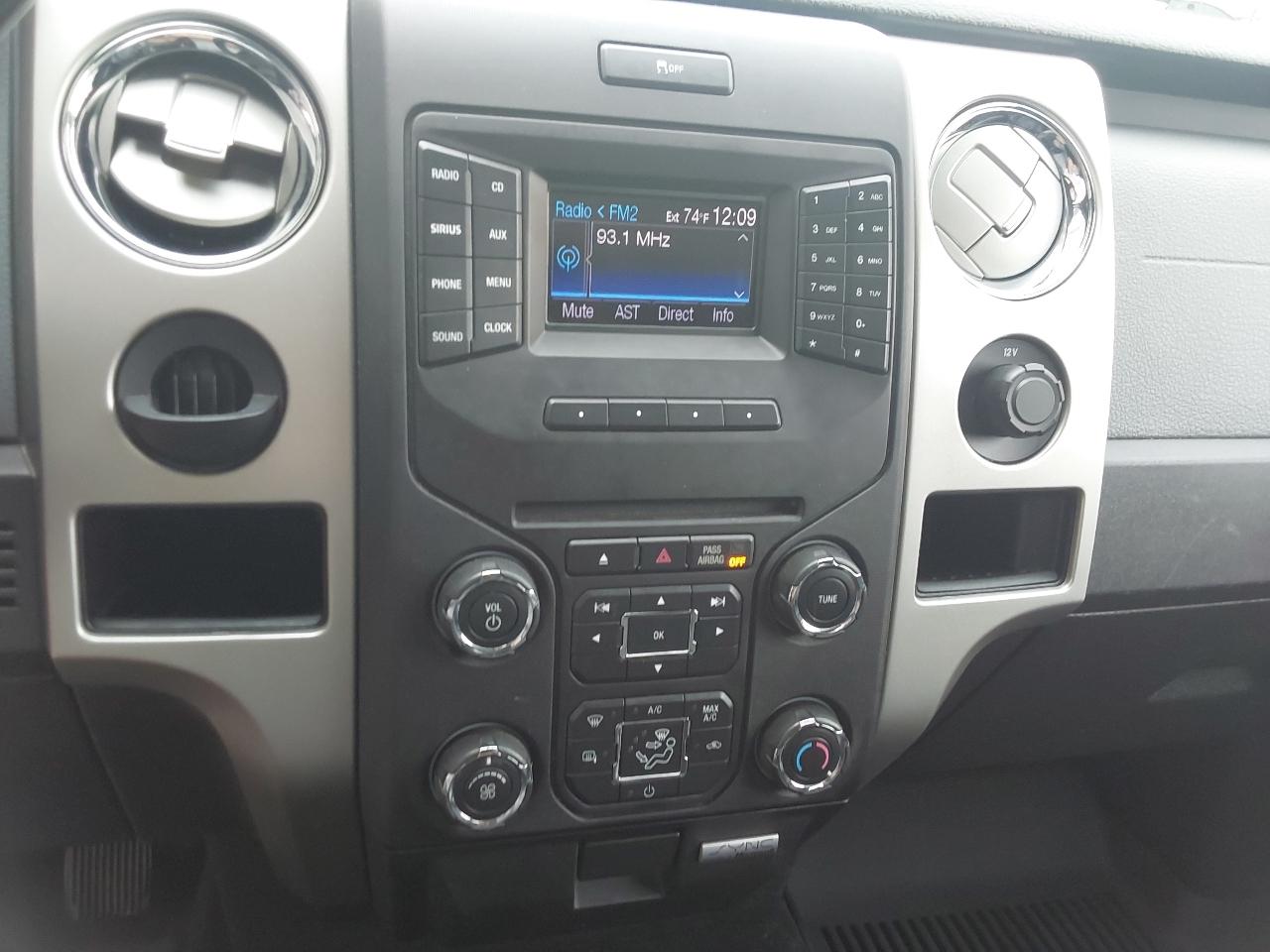 Ford F-150 2WD Reg Cab 126" XLT 2013