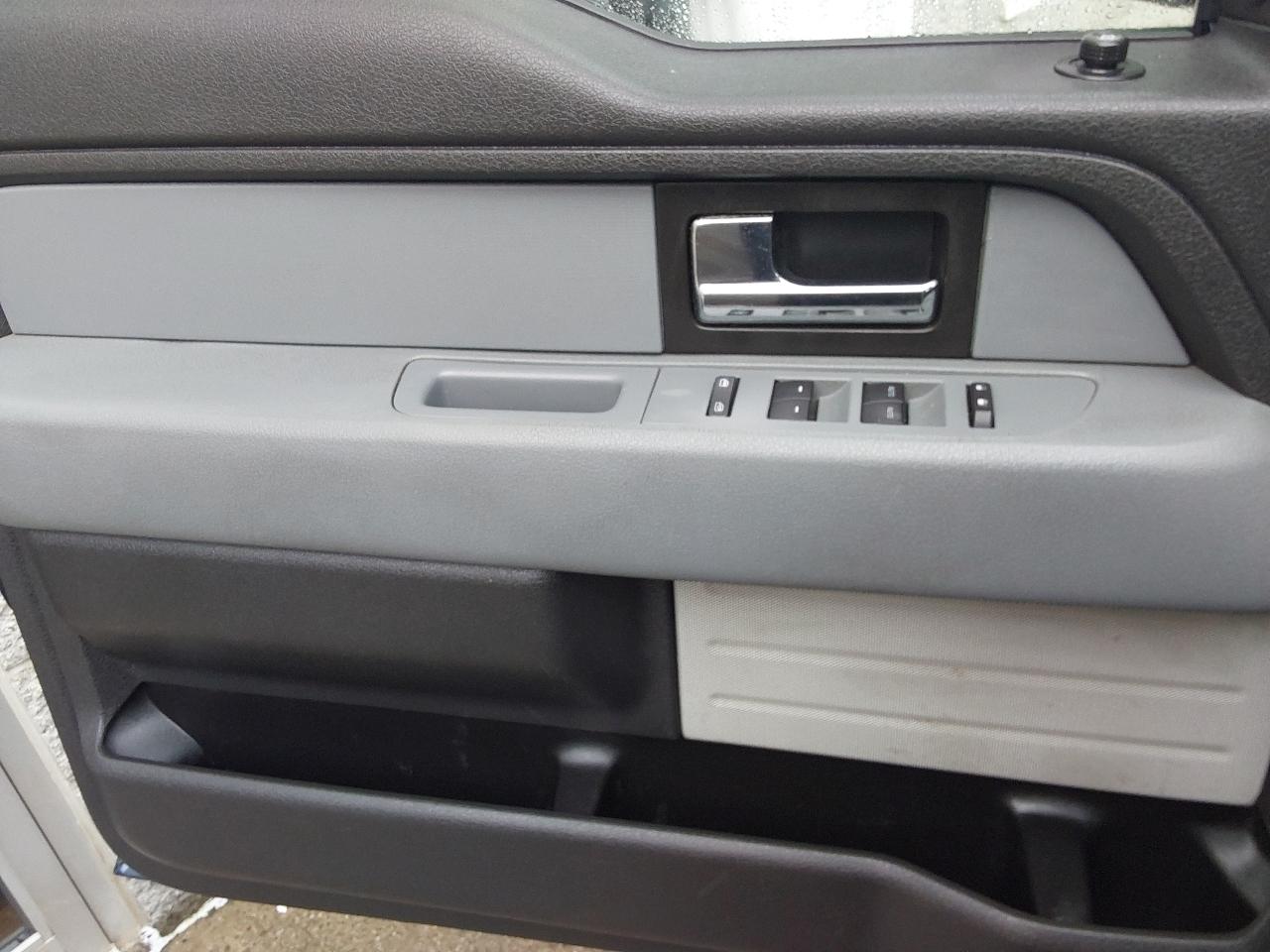 Ford F-150 4WD SuperCab 145" XLT 2014