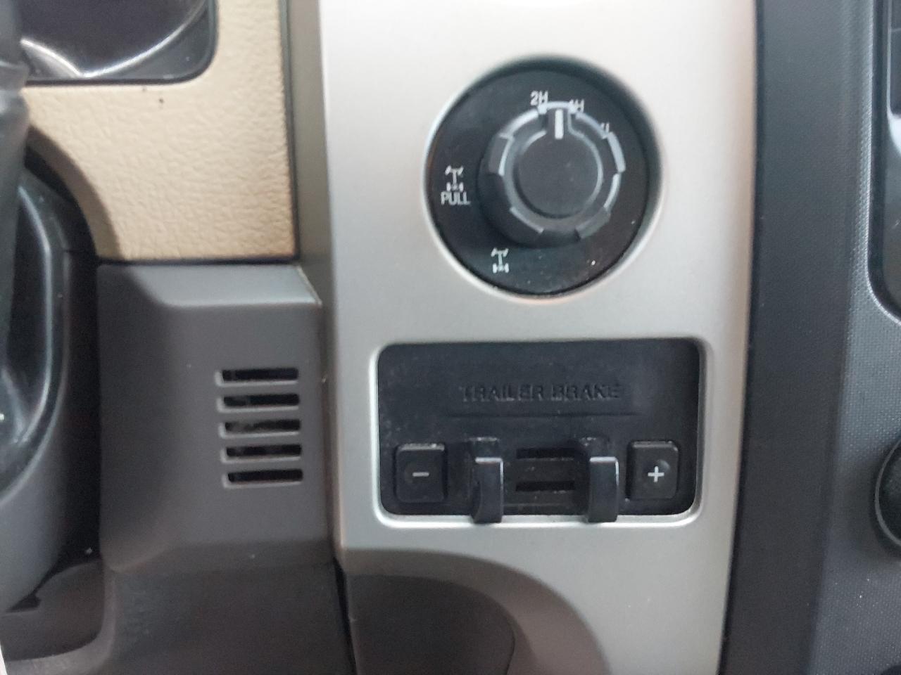 Ford F-150 4WD SuperCrew 145" XLT 2014