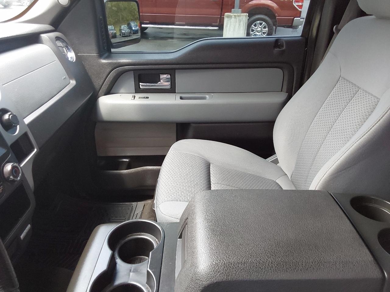 Ford F-150 4WD SuperCrew 145" XLT 2013