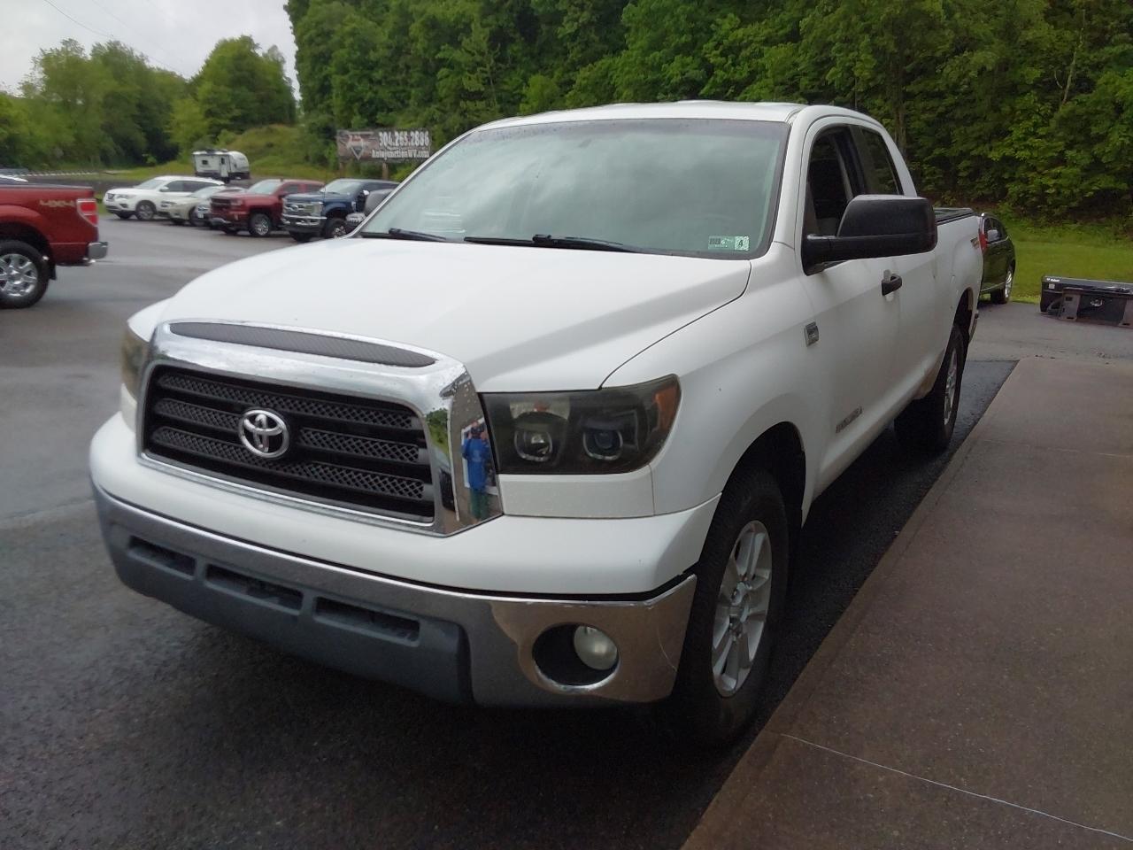 Toyota Tundra 4WD Double 145.7" 4.7L V8 SR5 (Natl 2007