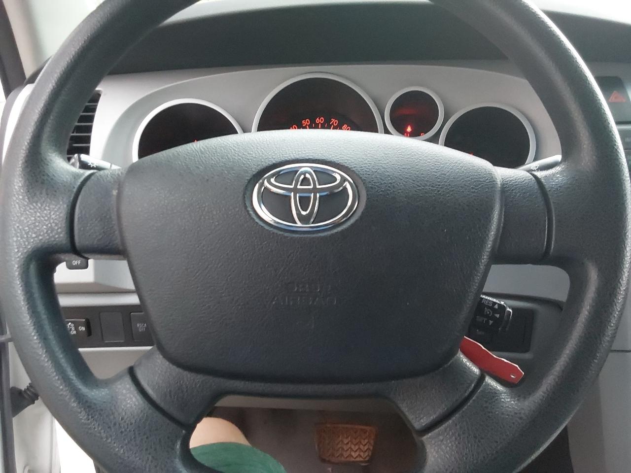 Toyota Tundra 4WD Double 145.7" 4.7L V8 SR5 (Natl 2007