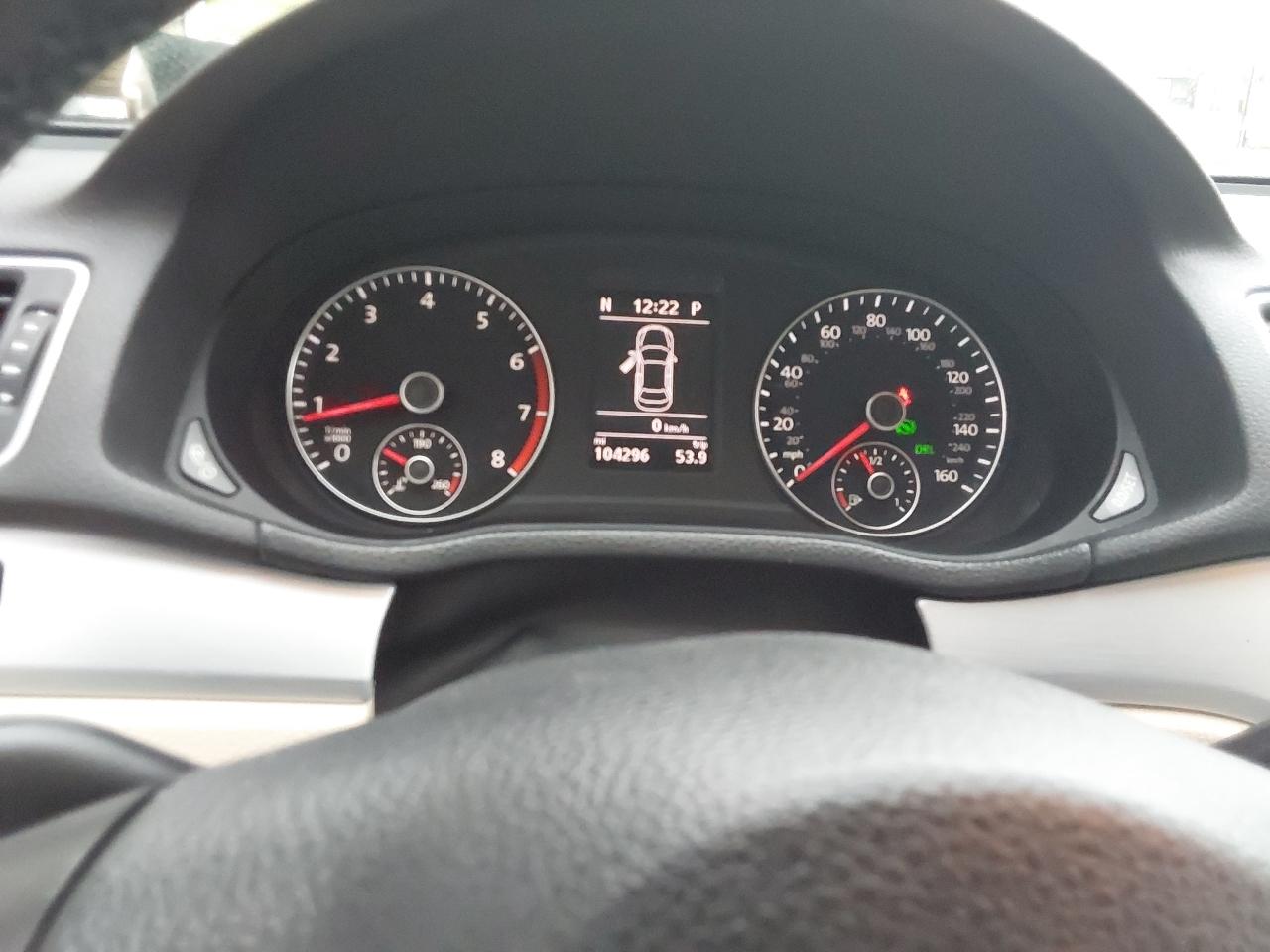Volkswagen Passat 4dr Sdn 2.5L Auto SE PZEV 2013
