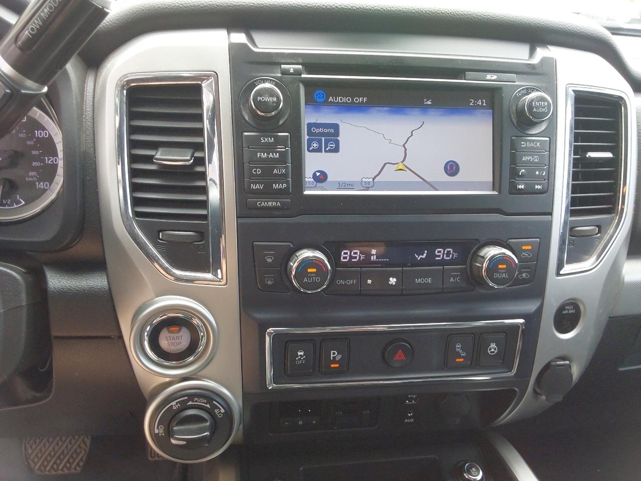 Nissan Titan 4x4 Crew Cab PRO-4X 2017