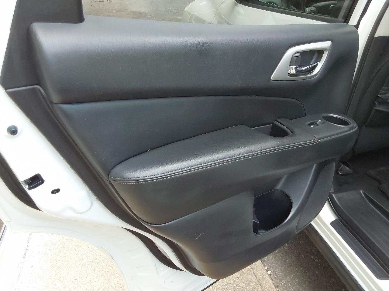 Nissan Pathfinder 4x4 SL 2019