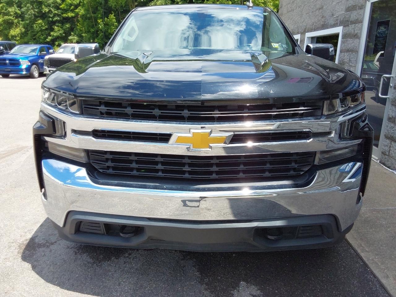 Chevrolet Silverado 1500 4WD Crew Cab 147" LT 2020