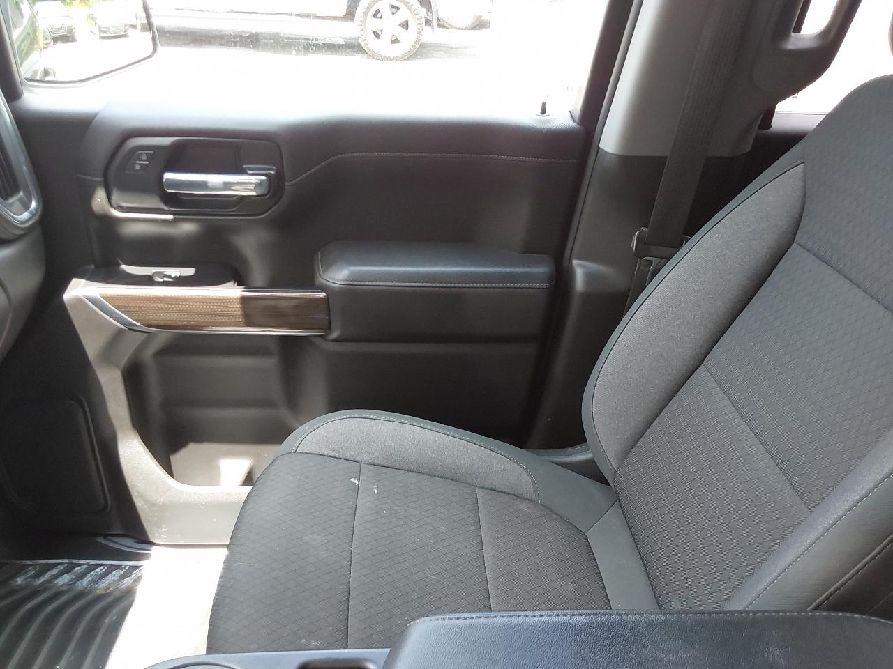 Chevrolet Silverado 1500 4WD Crew Cab 147" LT 2020