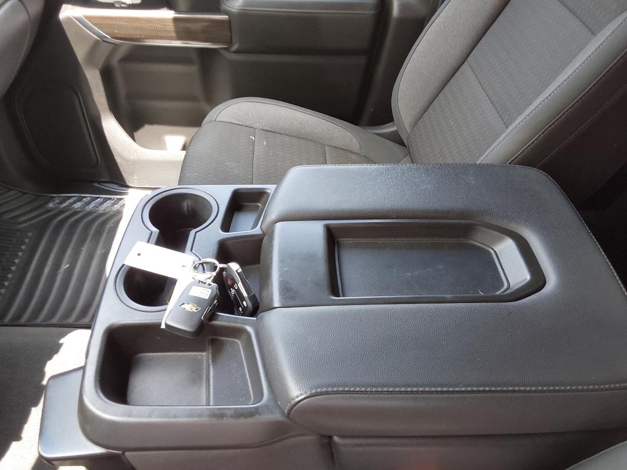 Chevrolet Silverado 1500 4WD Crew Cab 147" LT 2020