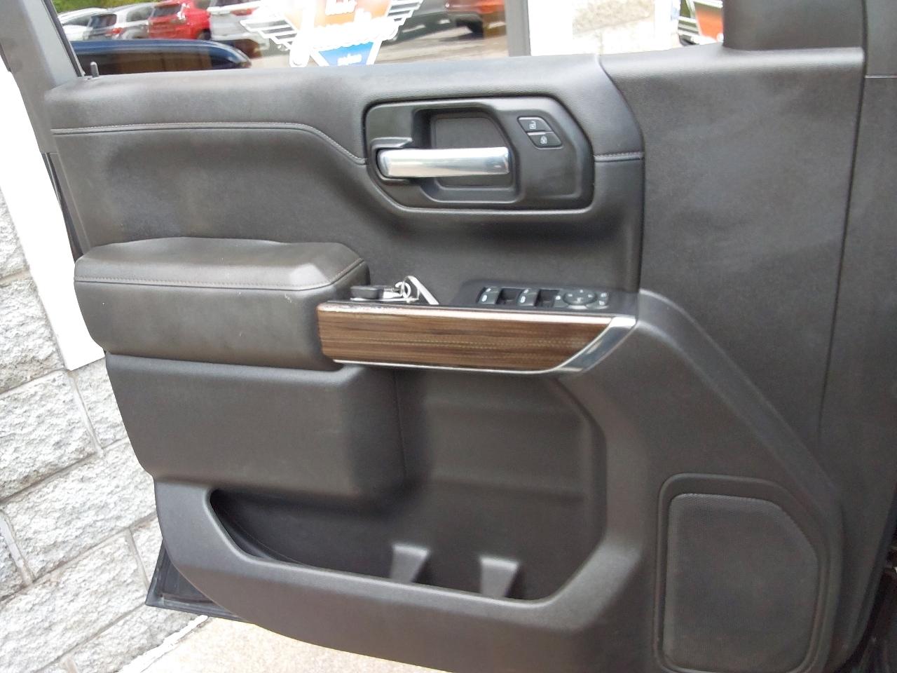Chevrolet Silverado 1500 4WD Crew Cab 147" LT 2020