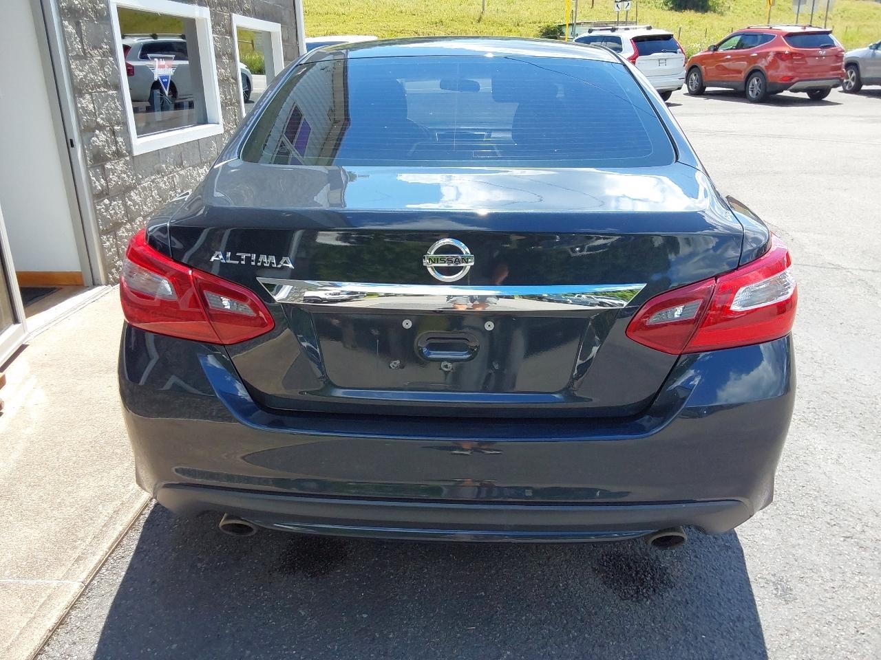 Nissan Altima 2.5 S Sedan 2018