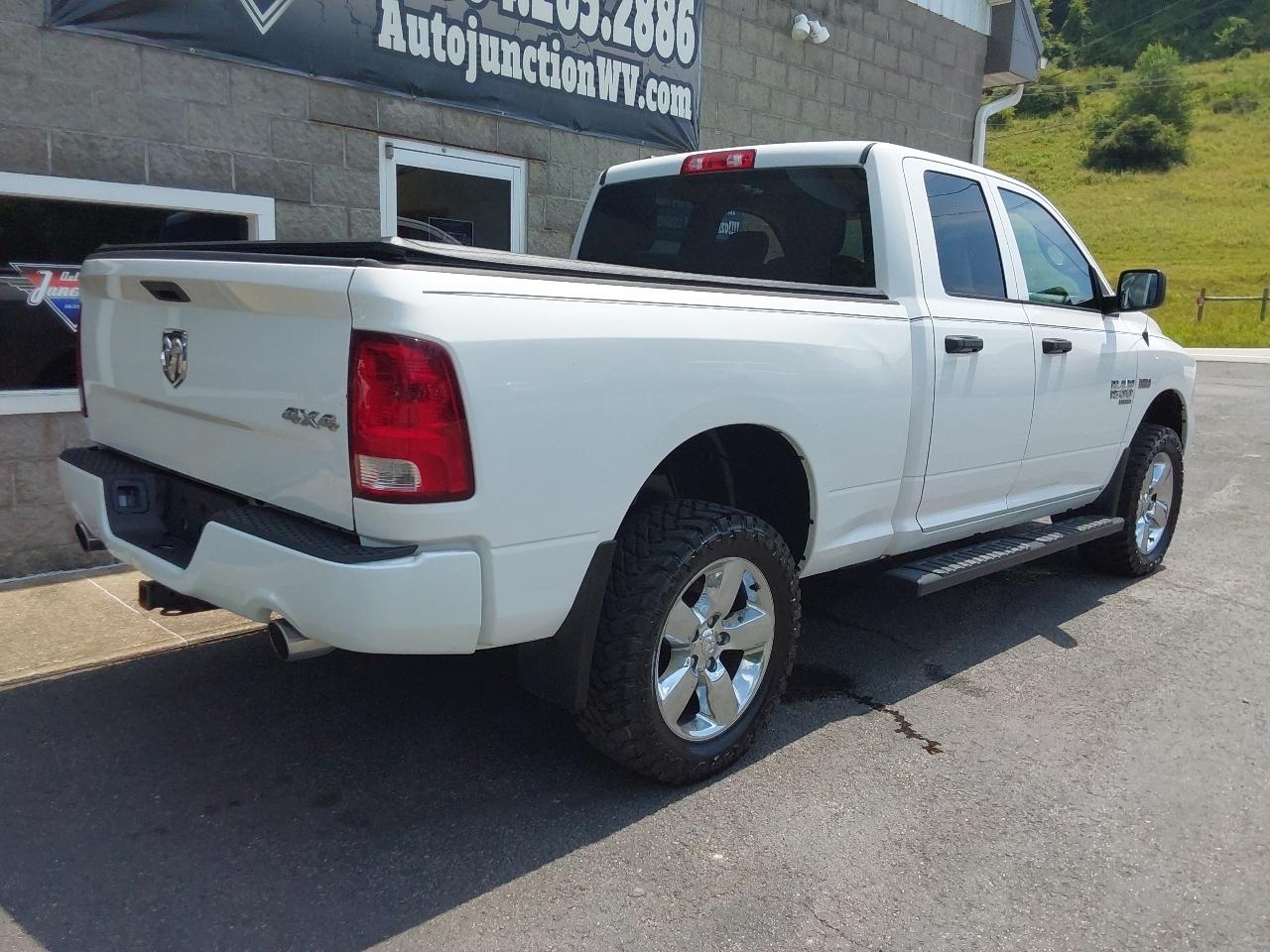 RAM 1500 Classic Express 4x4 Quad Cab 6'4" Box 2019