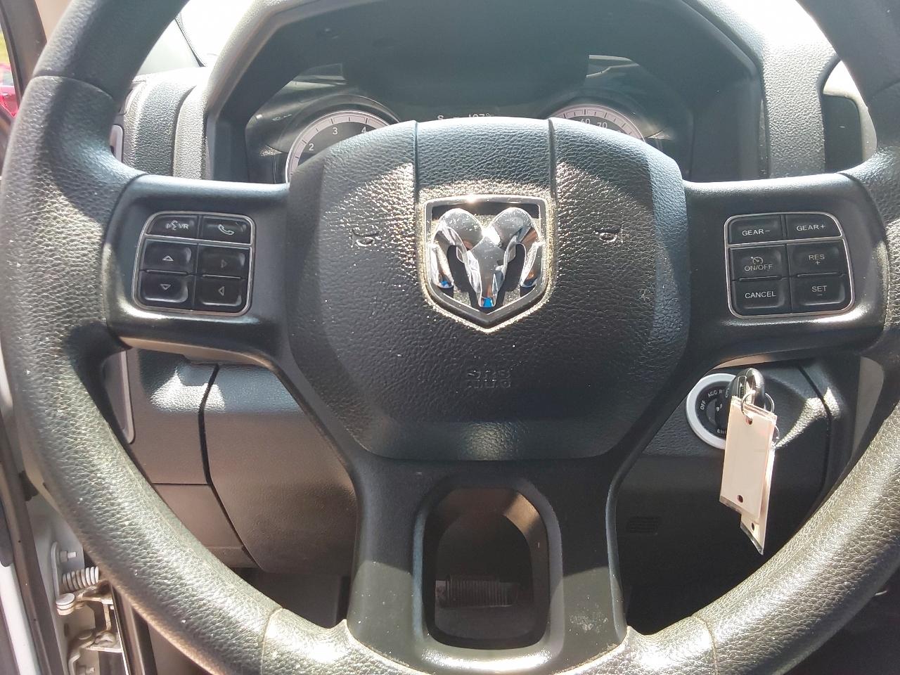 RAM 1500 Classic Express 4x4 Quad Cab 6'4" Box 2019