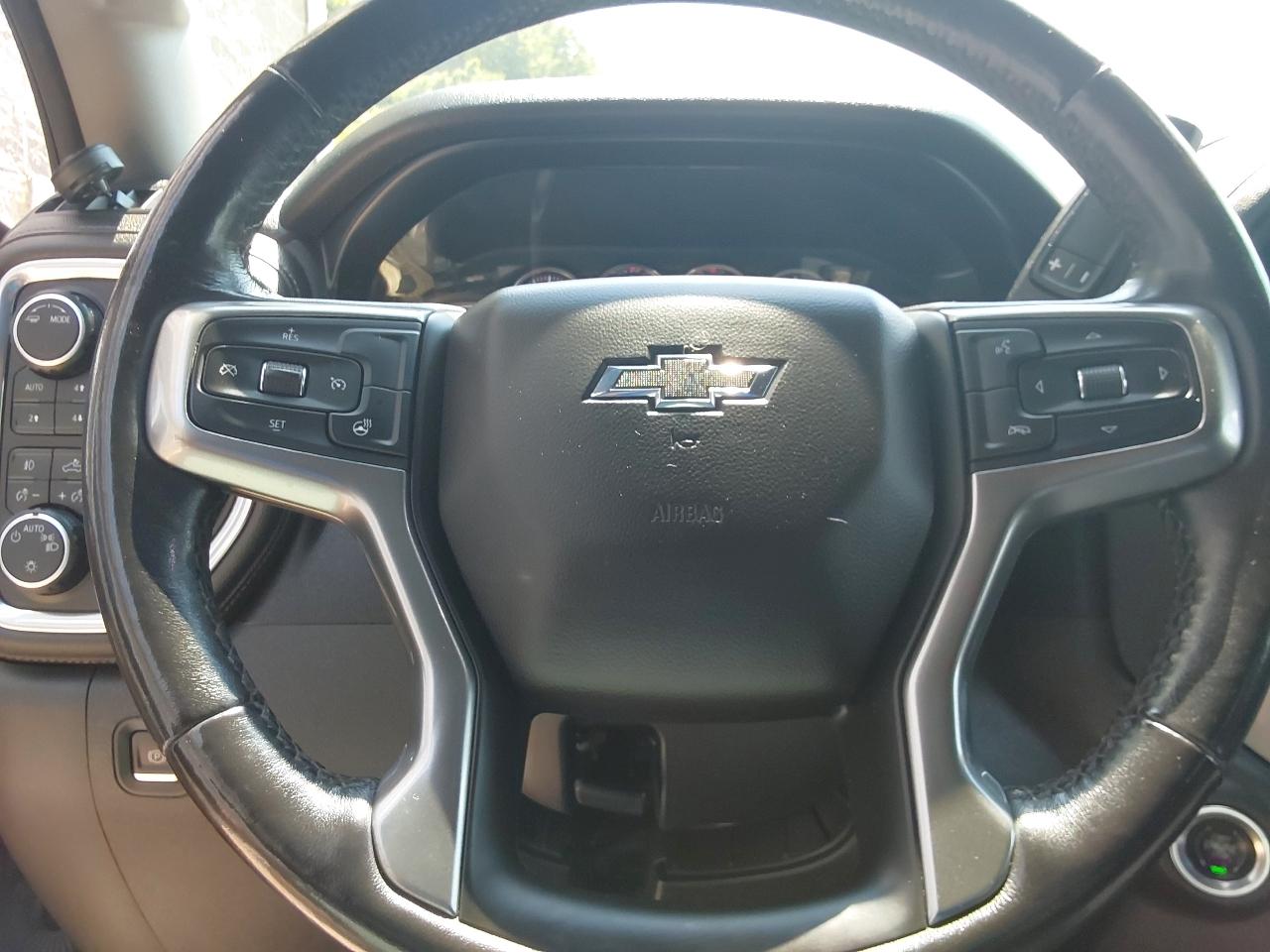 Chevrolet Silverado 1500 4WD Crew Cab 147" RST 2021