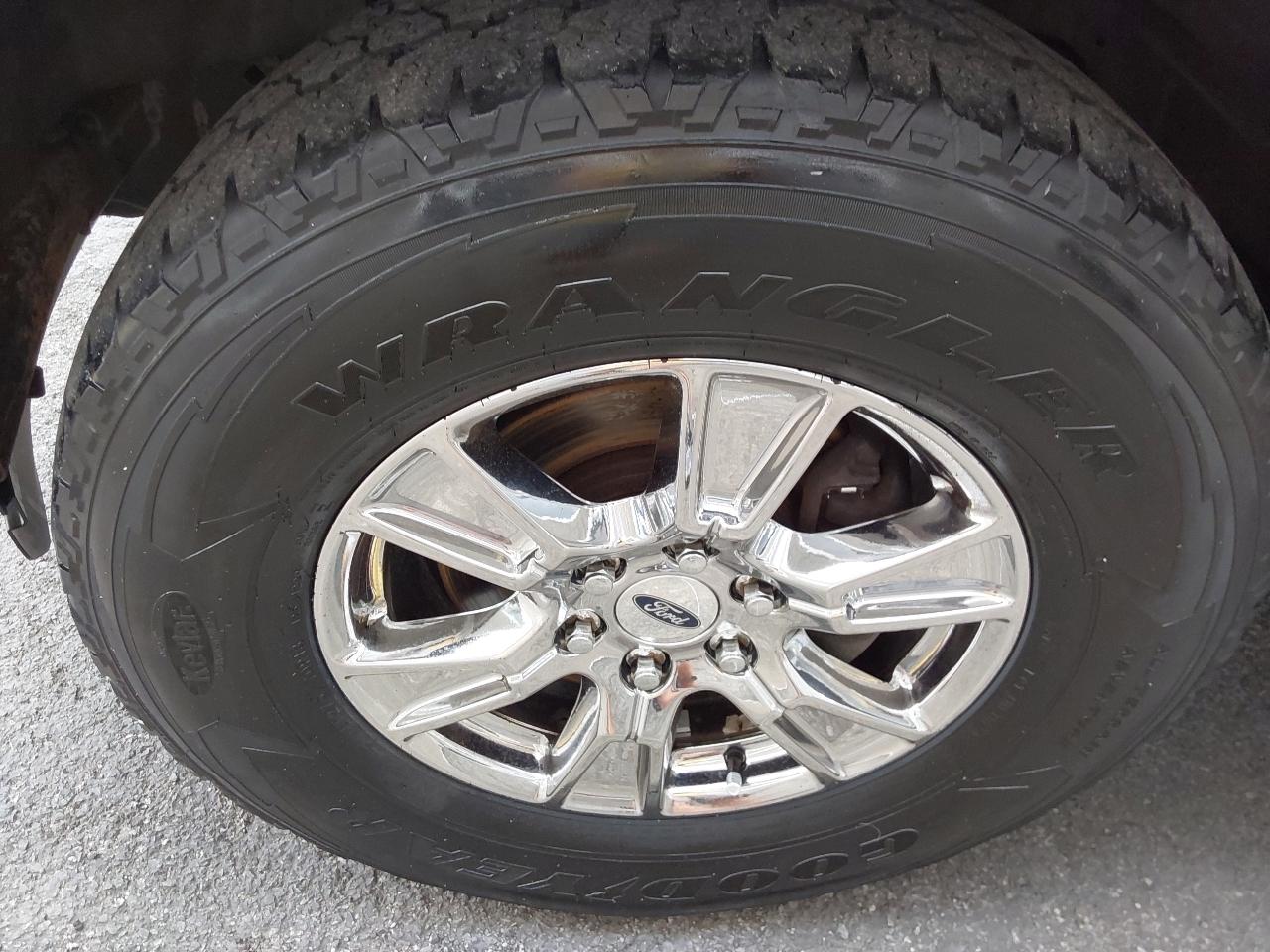 Ford F-150 4WD SuperCrew 145" XLT 2016