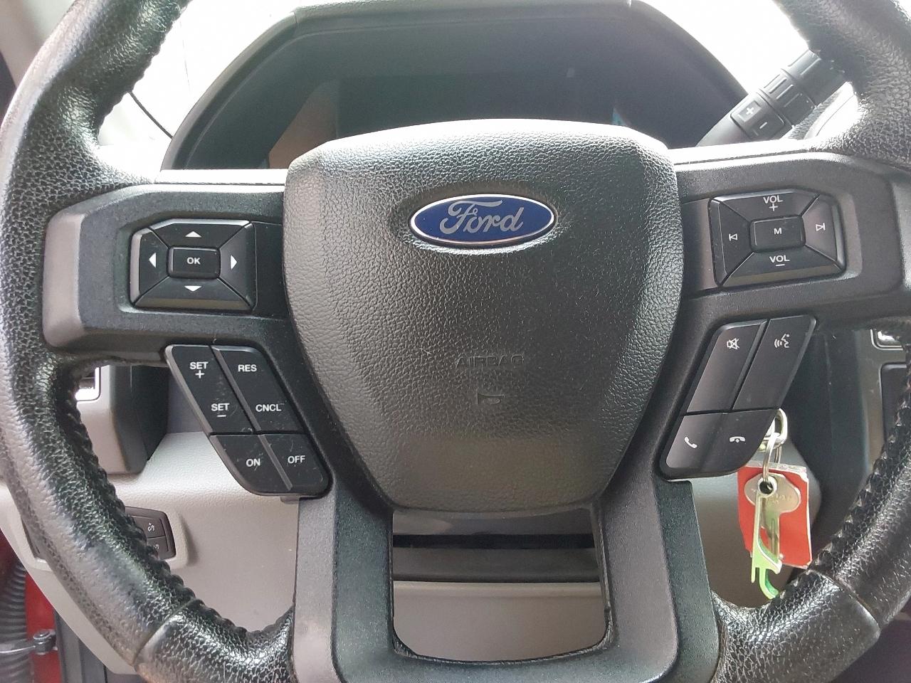 Ford F-150 4WD SuperCrew 145" XLT 2016