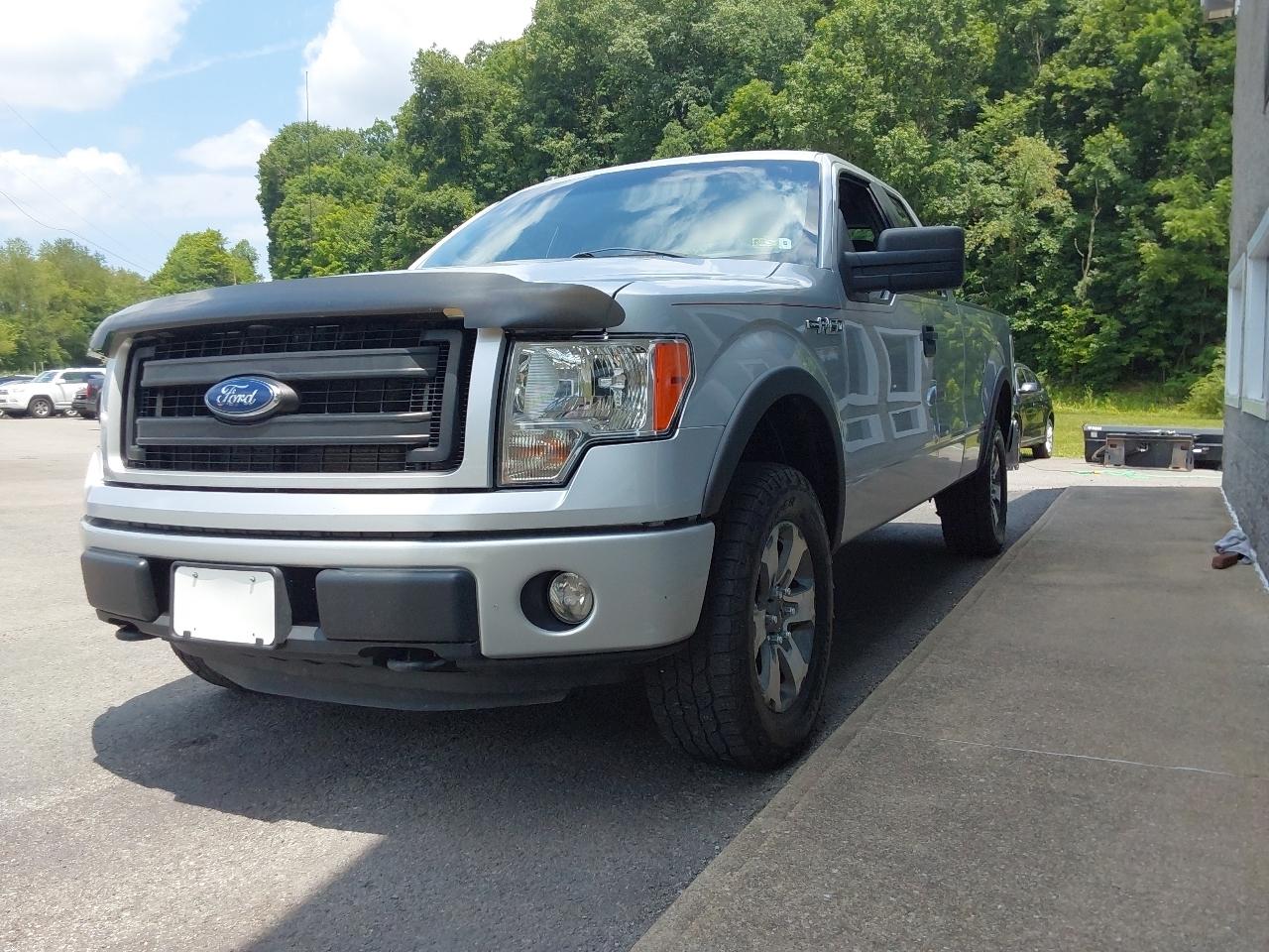 Ford F-150 4WD SuperCab 145" STX 2013